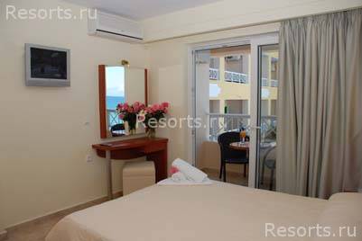 Nefeli Hotel 12